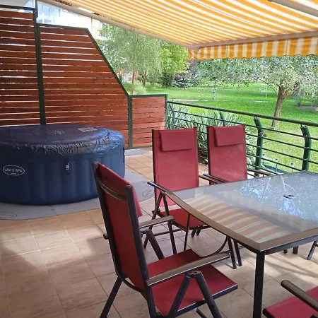 아파트 Csiriba Cserkeszőlő